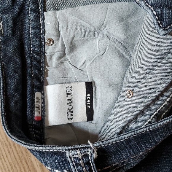 Grace in LA - Picture 4 of 9